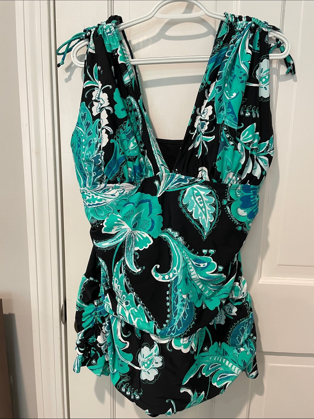 Black & Teal Floral One-Piece Swimsuit - Women